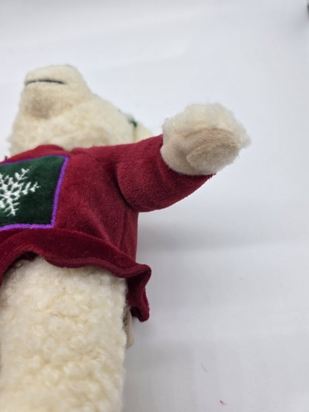 Hallmark Kiss Kiss Mistletoe Magnetic Kissing Teddy Bear Pair Christmas Plush - Picture 10 of 15